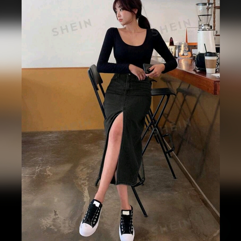 DAZY black denim midi skirt